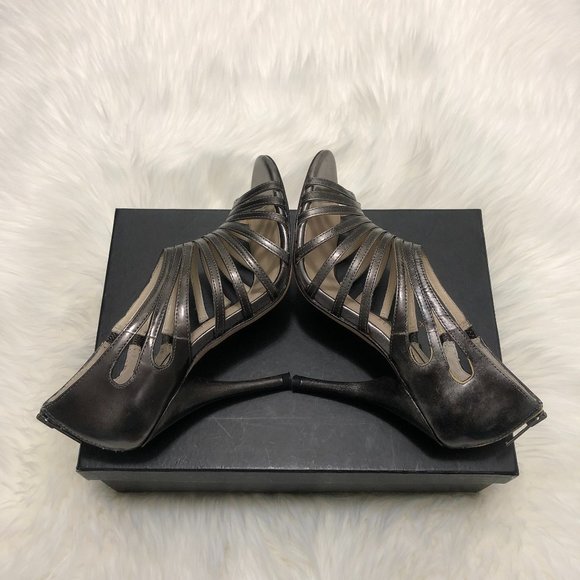 BCBGMaxAzria (Zoe) Leather Heels - Size 6 - Picture 3 of 9